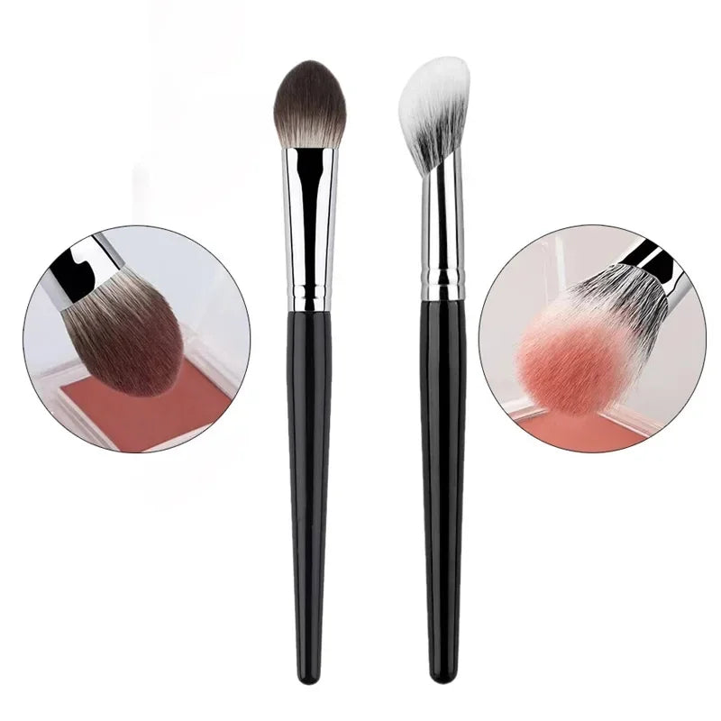 1/2PCS Peach Heart Blusher Brush – Small Flat Precise Brush for Powder, Cream & Liquid Blush